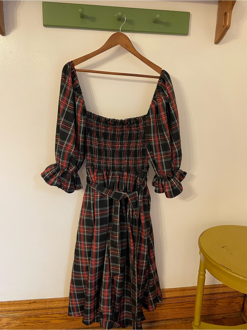 Plaid Puff-Sleeve Midi Dress with Waist Tie - Black & Red tartan holiday dress